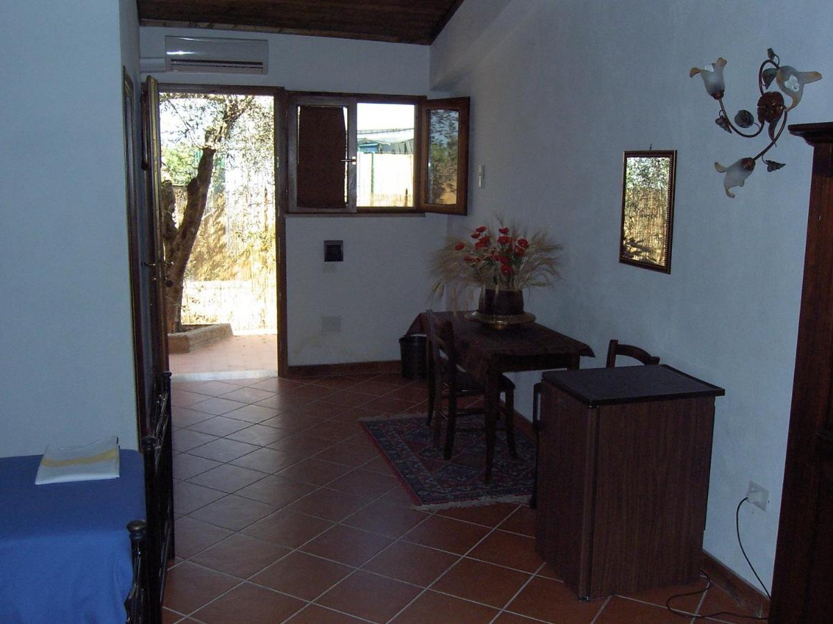 הוילה Foce del Sele Agriturismo Il Borghetto חדר תמונה