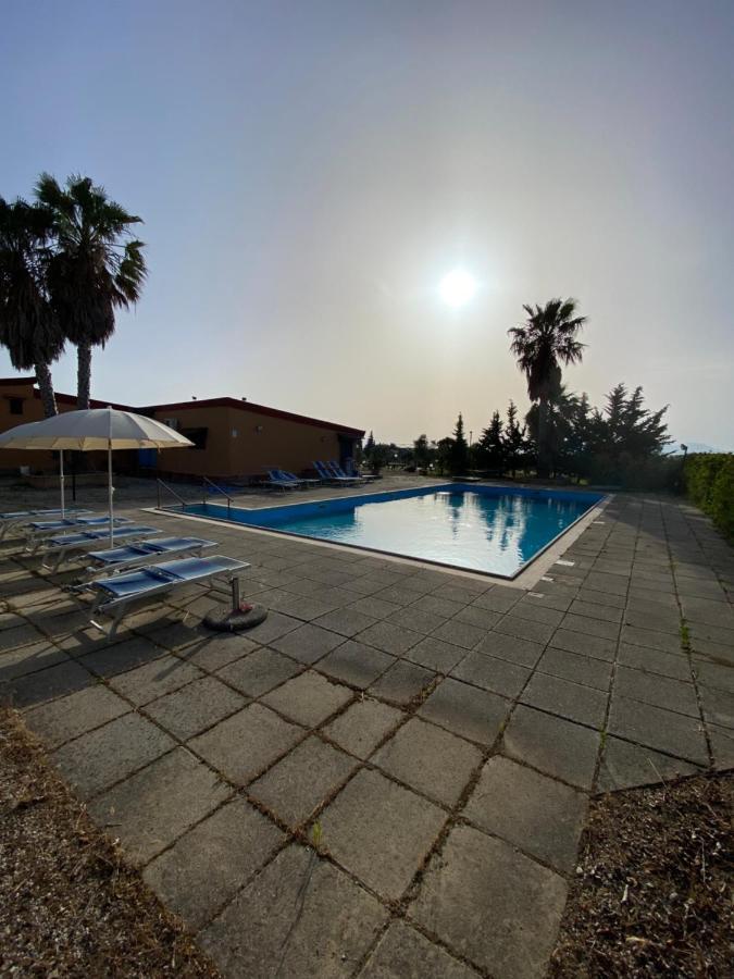 הוילה Foce del Sele Agriturismo Il Borghetto מראה חיצוני תמונה